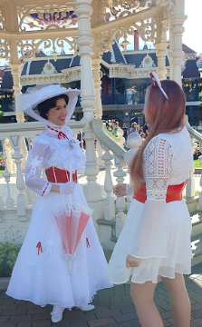 Mary Poppins, Disneyland, Disney-bounding